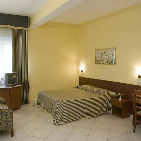 Hotel Olga 3*